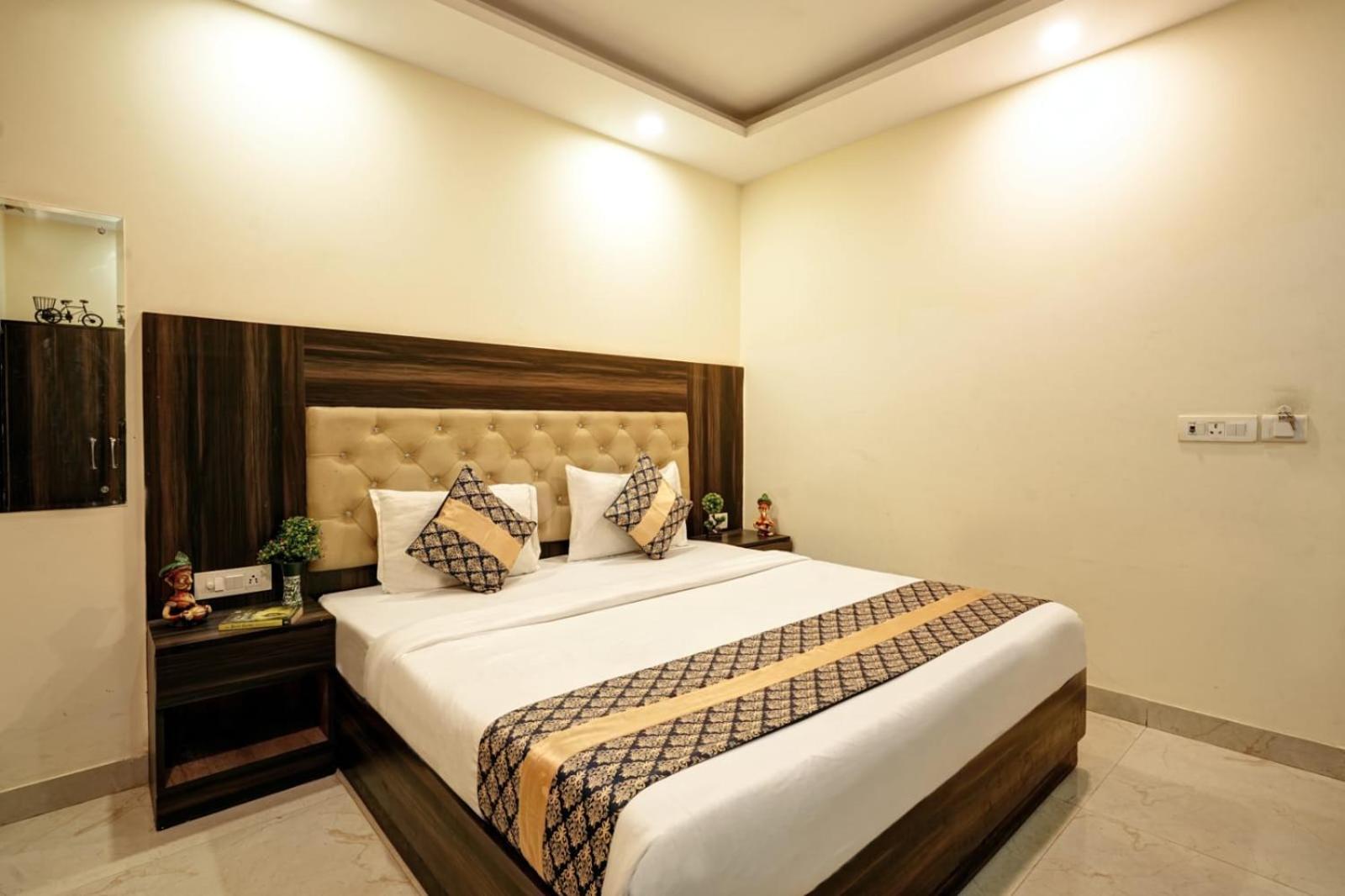 ניו דלהי Hotel King Plaza Near Delhi Airport מראה חיצוני תמונה