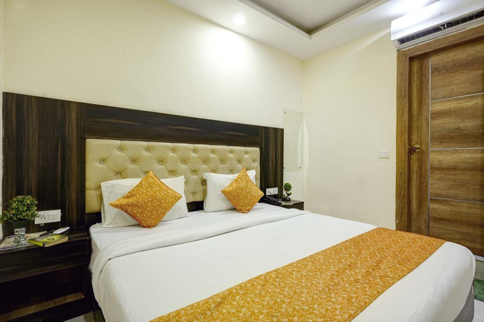 ניו דלהי Hotel King Plaza Near Delhi Airport מראה חיצוני תמונה