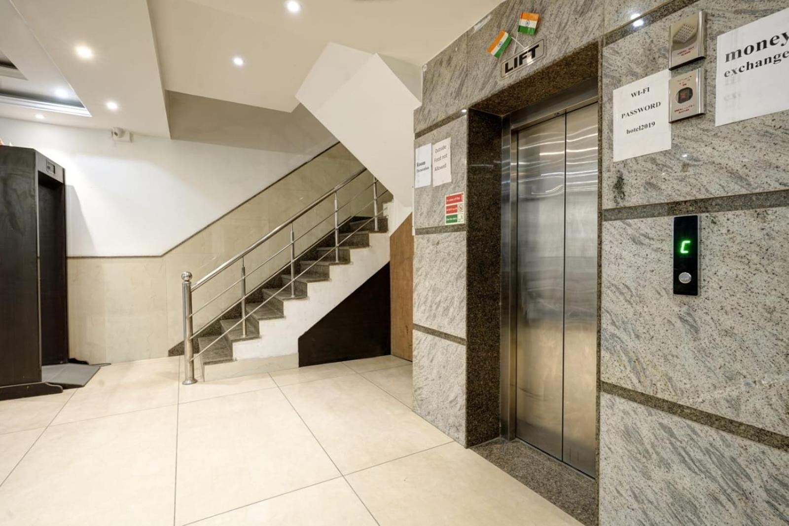 ניו דלהי Hotel King Plaza Near Delhi Airport מראה חיצוני תמונה