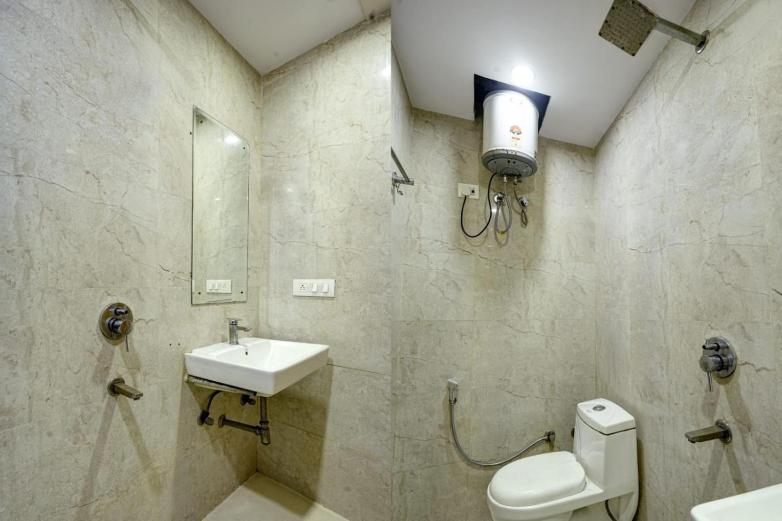 ניו דלהי Hotel King Plaza Near Delhi Airport מראה חיצוני תמונה